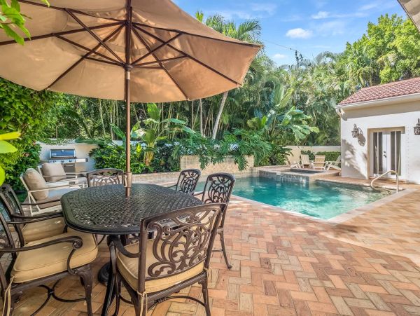 Luxury Captiva Island Vacation Rental 5 Bedroom Beach Villa Pool Spa  Near Captiva Village