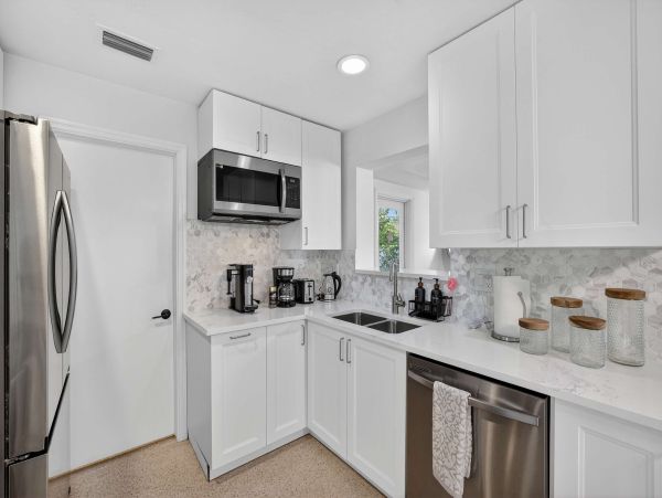 Ideal Retreat Florida Vacation Home - Near Fort Lauderdale Beach 3-Bedroom Home