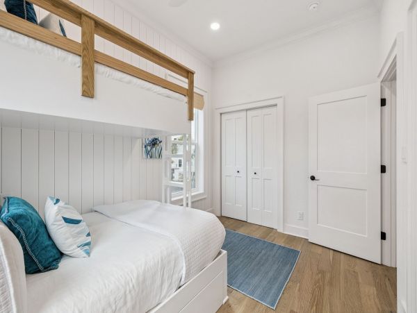 Luxurious 8-Bedroom Seagrove Beach Retreat with Pool & Lake Front