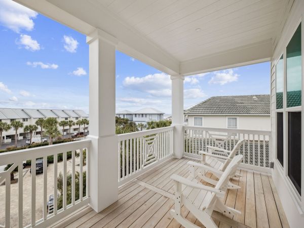 Luxurious 8-Bedroom Seagrove Beach Retreat with Pool & Lake Front