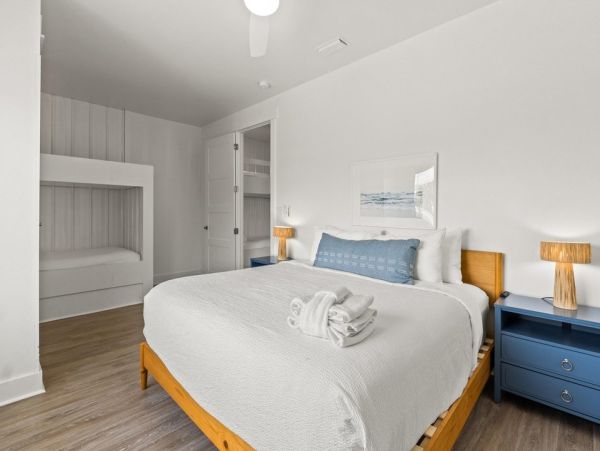 Luxurious Beachfront Retreat in Panama Beach - 6 Bedroom Duplex