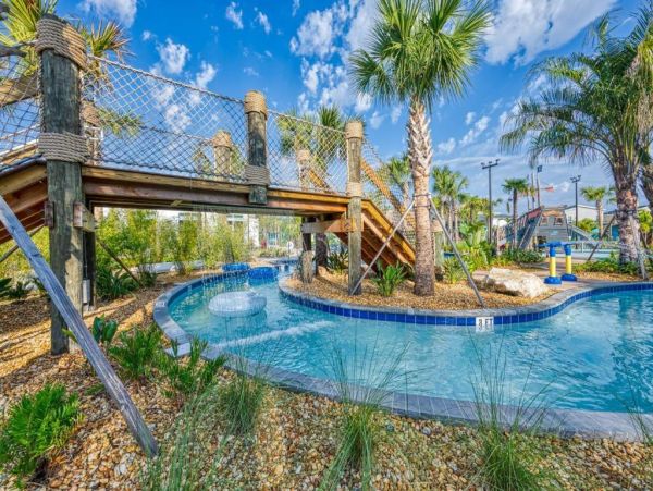 Luxurious 5-Bedroom Townhouse Near Disney World