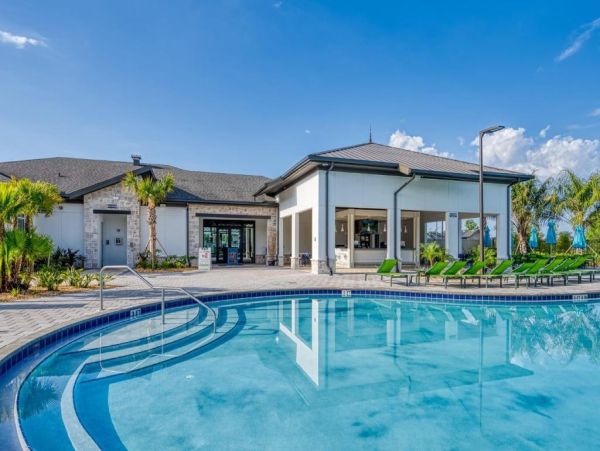 Luxurious 5-Bedroom Townhouse Near Disney World
