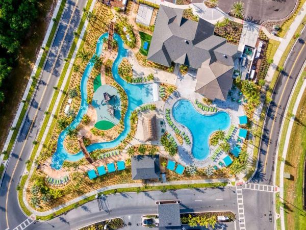Luxurious 5-Bedroom Townhouse Near Disney World
