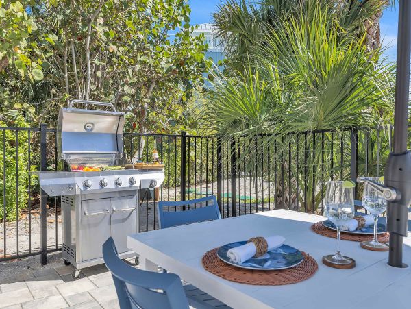 Luxury Island Retreat on North Captiva Island - Private Pool & Outdoor Bar