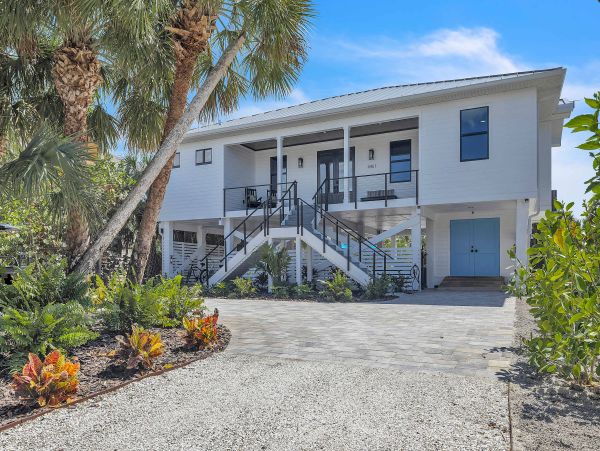 Luxury Island Retreat on North Captiva Island - Private Pool & Outdoor Bar