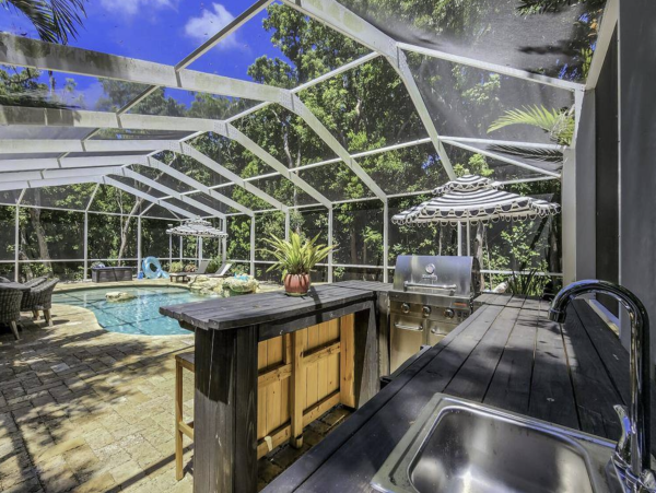 New Islamorada Luxury Vacation Pool Home & Dock
