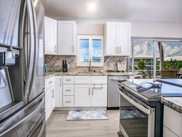 Luxurious Canal-Front Vacation Home in Tavernier, Florida Keys