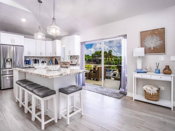 Luxurious Canal-Front Vacation Home in Tavernier, Florida Keys