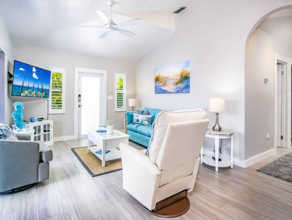 Luxurious Canal-Front Vacation Home in Tavernier, Florida Keys