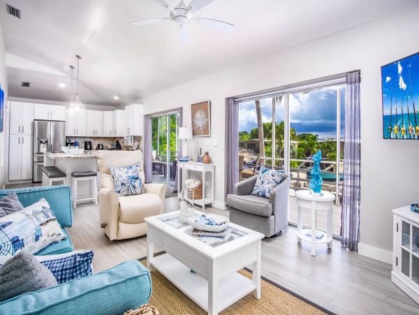 Luxurious Canal-Front Vacation Home in Tavernier, Florida Keys