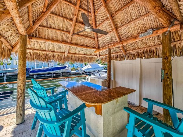 Luxurious Canal-Front Vacation Home in Tavernier, Florida Keys