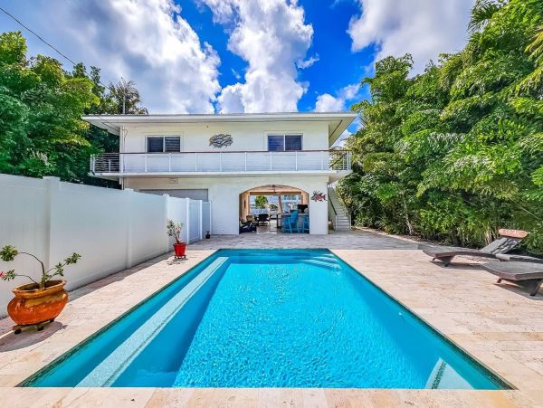 Luxurious Canal-Front Vacation Home in Tavernier, Florida Keys