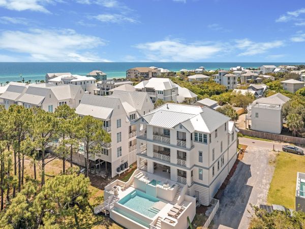 Luxury Beach Retreat on 30A -  Elegance & Comfort