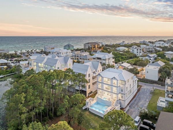 Luxury Beach Retreat on 30A -  Elegance & Comfort