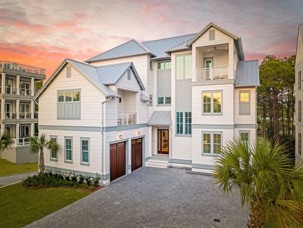 Luxury Beach Retreat on 30A -  Elegance & Comfort