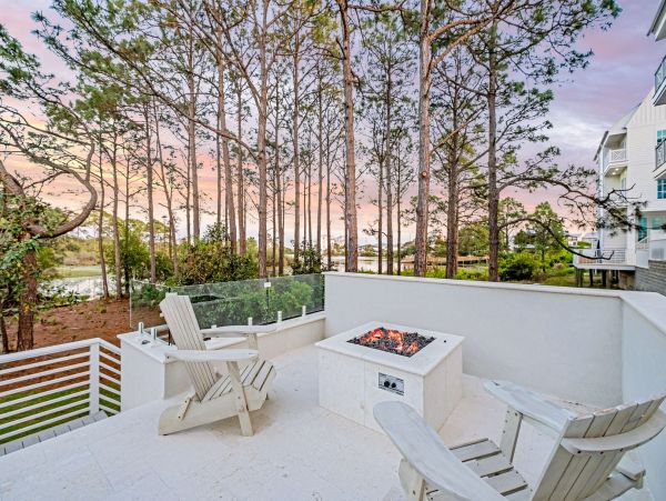 Luxury Beach Retreat on 30A -  Elegance & Comfort
