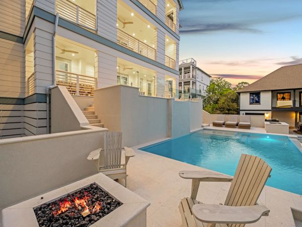 Luxury Beach Retreat on 30A -  Elegance & Comfort