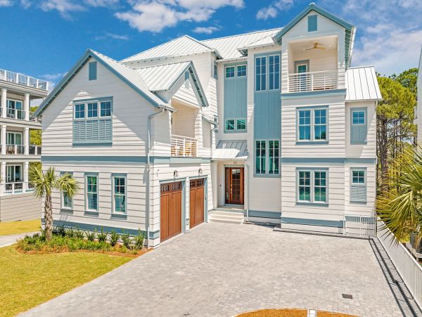 Luxury Beach Retreat on 30A -  Elegance & Comfort