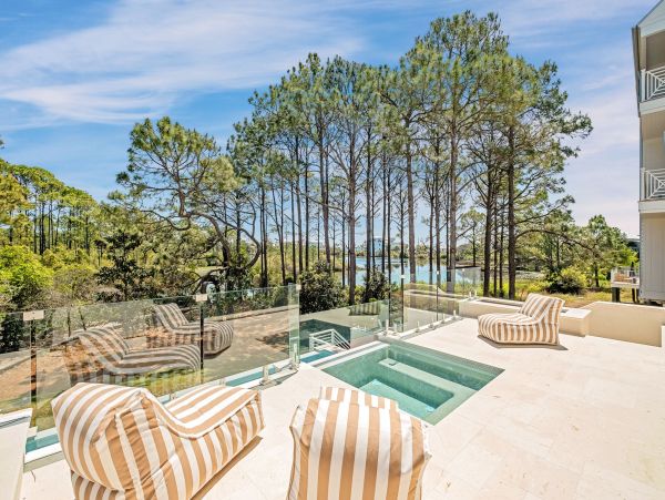 Luxury Beach Retreat on 30A -  Elegance & Comfort