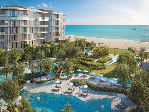 The Most Luxurious Vacation Beach Community on Longboat Key
