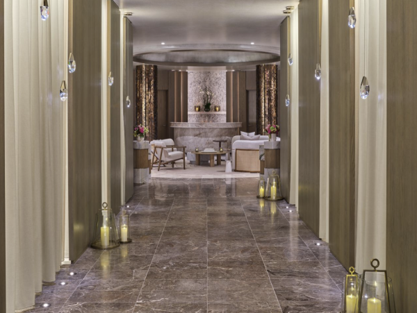 The Most Luxurious Vacation Beach Community on Longboat Key