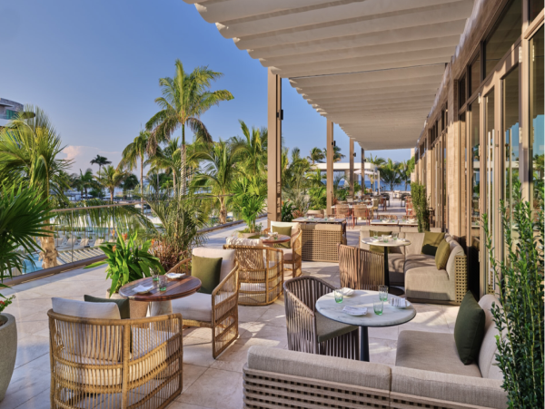 The Most Luxurious Vacation Beach Community on Longboat Key