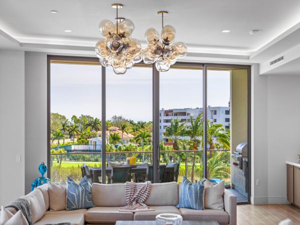 The Most Luxurious Vacation Beach Community on Longboat Key