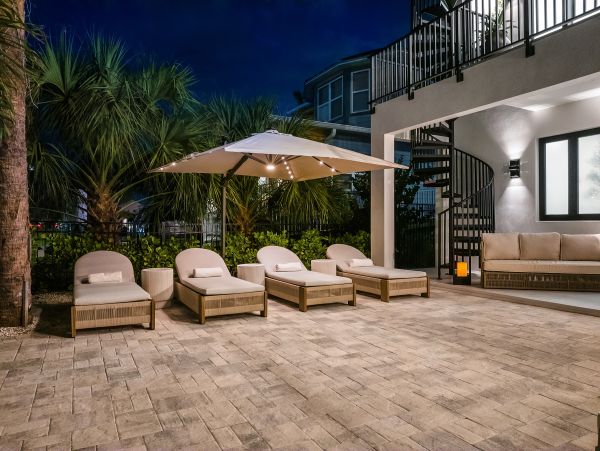 Luxurious Beachside Retreat Near Belleair & Indian Rocks Beaches