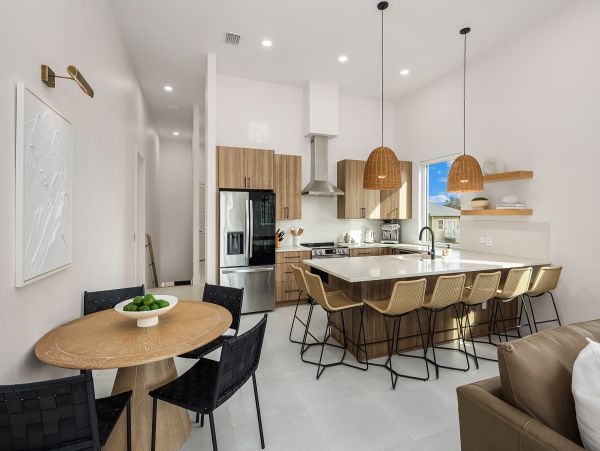 Luxurious Beachside Retreat Near Belleair & Indian Rocks Beaches
