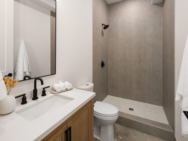 Luxurious Beachside Retreat Near Belleair & Indian Rocks Beaches