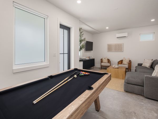 Luxurious Beachside Retreat Near Belleair & Indian Rocks Beaches