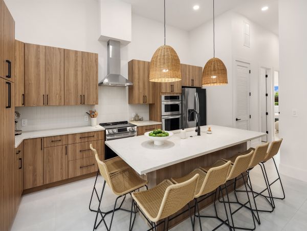 Luxurious Beachside Retreat Near Belleair & Indian Rocks Beaches