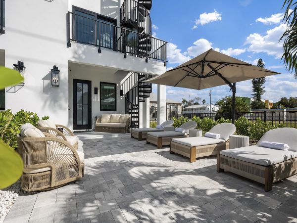 Luxurious Beachside Retreat Near Belleair & Indian Rocks Beaches