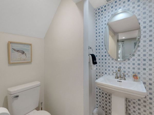 Clearwater Wonderful Vacation Home Steps to Beach- Main House & Casita