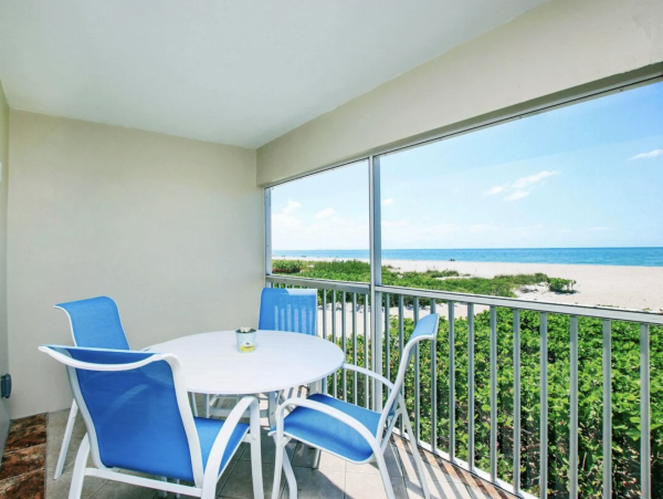 Sanibel Island Three Bedroom Beachfront Townhome Pool Views Sleeps Eight