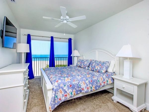 Sanibel Island Three Bedroom Beachfront Townhome Pool Views Sleeps Eight