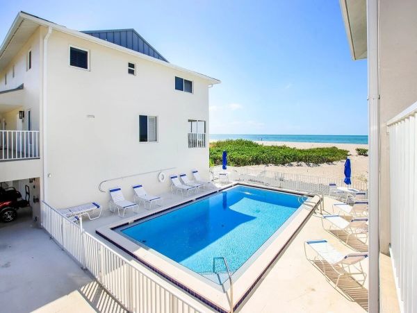 Sanibel Island Three Bedroom Beachfront Townhome Pool Views Sleeps Eight