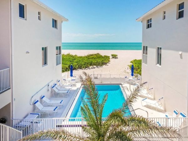 Sanibel Island Three Bedroom Beachfront Townhome Pool Views Sleeps Eight