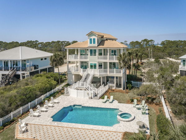 St. George Island Luxury Beach Villa Massive Pool 12 beds Sleeps 21