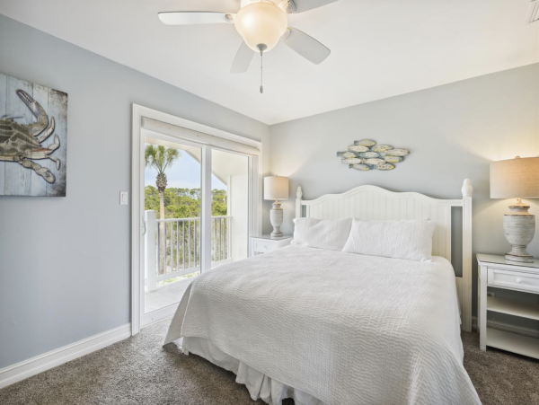 St. George Island Luxury Beach Villa Massive Pool 12 beds Sleeps 21