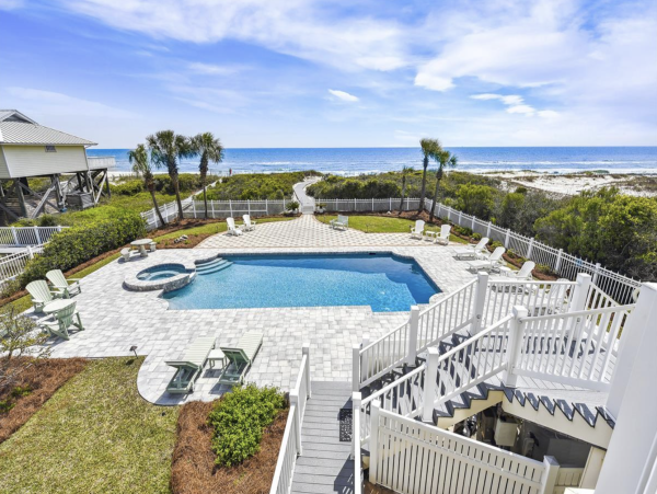 St. George Island Luxury Beach Villa Massive Pool 12 beds Sleeps 21