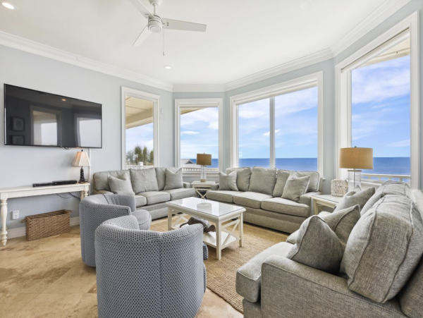 St. George Island Luxury Beach Villa Massive Pool 12 beds Sleeps 21