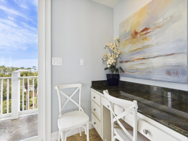St. George Island Luxury Beach Villa Massive Pool 12 beds Sleeps 21