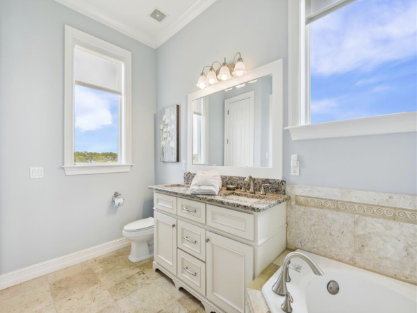 St. George Island Luxury Beach Villa Massive Pool 12 beds Sleeps 21