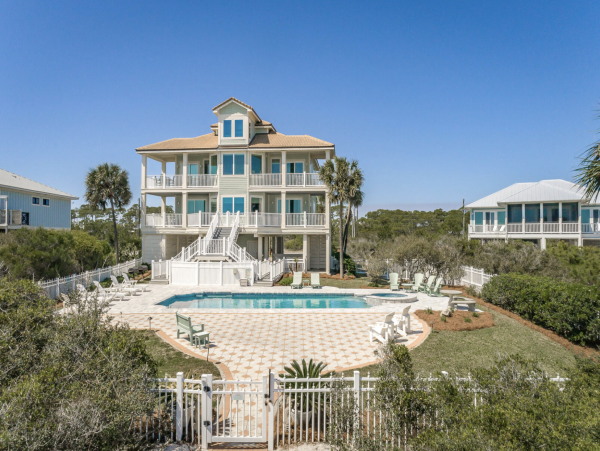 St. George Island Luxury Beach Villa Massive Pool 12 beds Sleeps 21