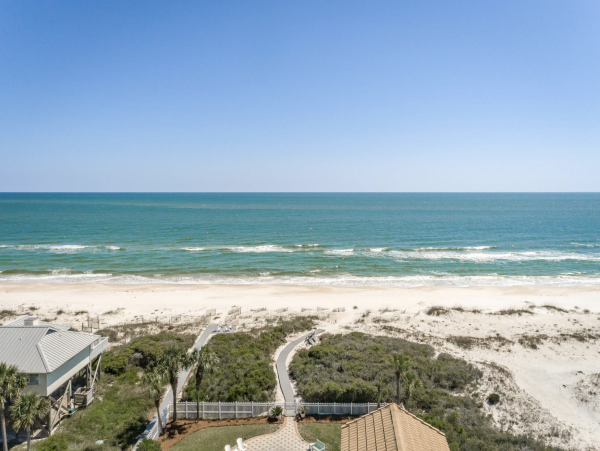 St. George Island Luxury Beach Villa Massive Pool 12 beds Sleeps 21