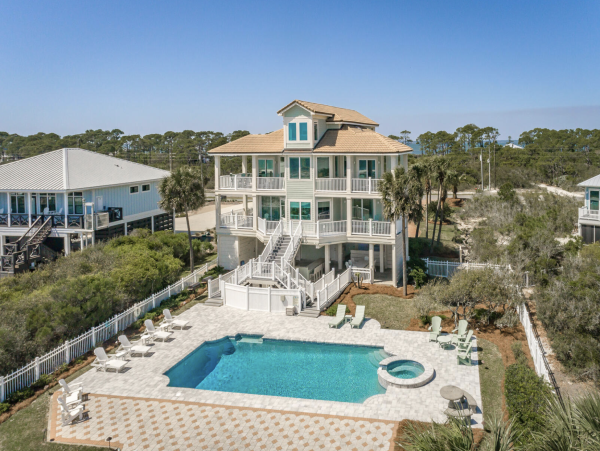 St. George Island Luxury Beach Villa Massive Pool 12 beds Sleeps 21