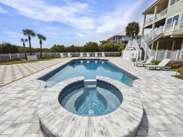 St. George Island Luxury Beach Villa Massive Pool 12 beds Sleeps 21