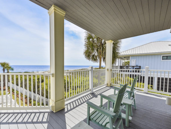 St. George Island Luxury Beach Villa Massive Pool 12 beds Sleeps 21